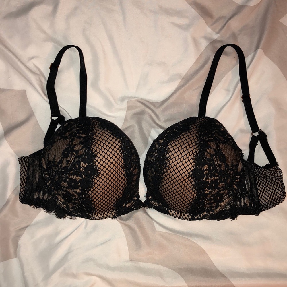Victorias Secret Bombshell Plunge Bra